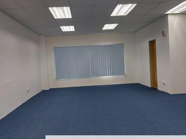 Shop for rent in Kuala Lumpur, Country Heights Damansara