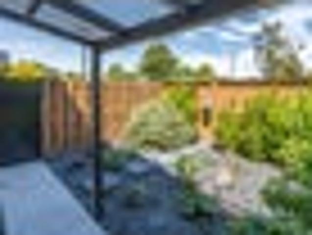 House for sale in Chaslands, Canterbury