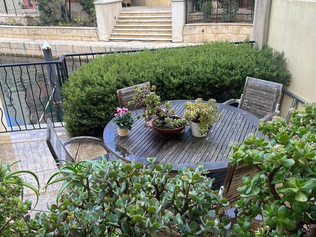 Room for rent in Parklands, Western Australia