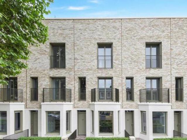 House for sale in Lyons, Greater London