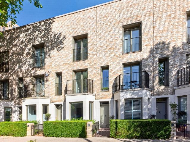House for rent in Walworth, Greater London
