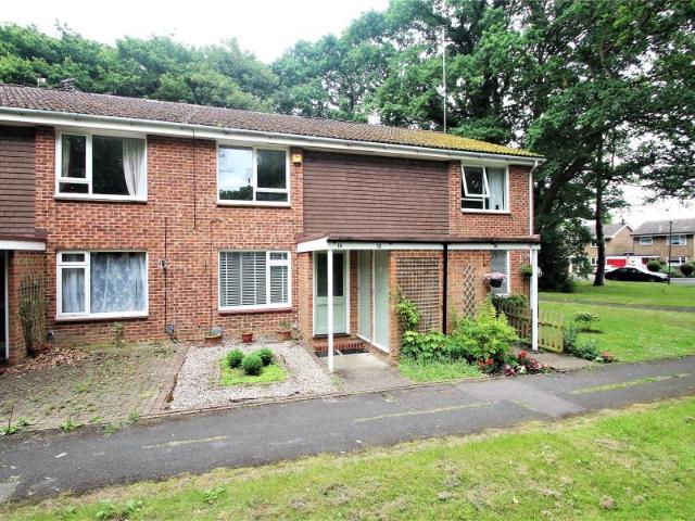 Apartment for rent in Goldsworth Park, Woking