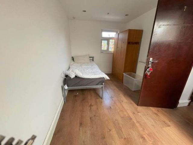 Room for rent in Greater London