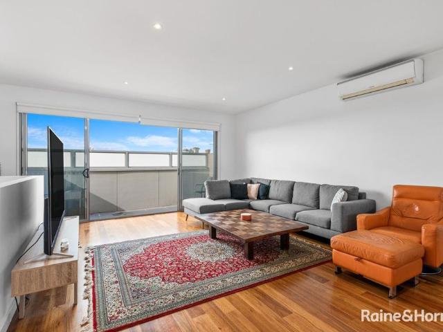 Townhouse for rent in Camerons Creek, Victoria