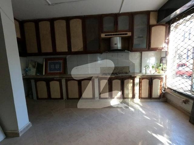 Building for rent in North Waziristan, Federally Administered Tribal Areas fata