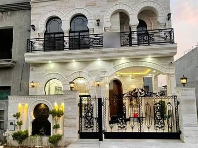 House for sale in لاہور, لاہور ڈویژن