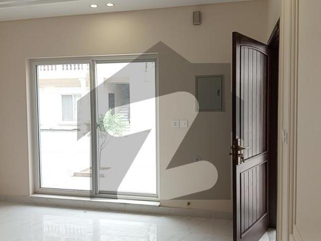 Apartment for rent in Faisalabad, Islamabad Capital Territory