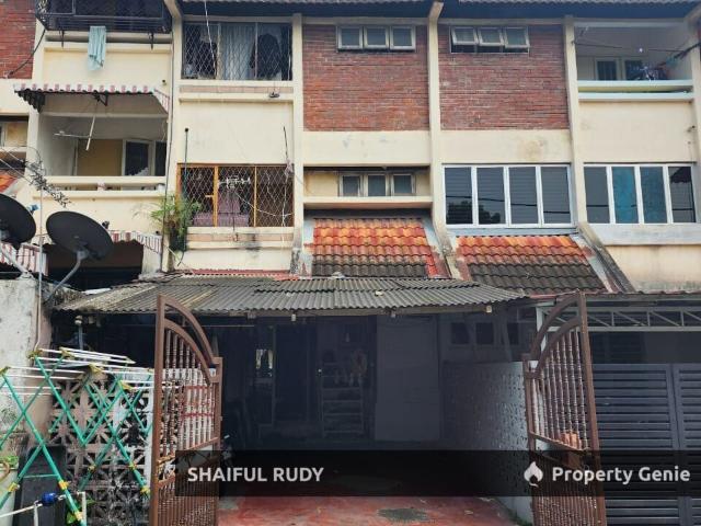 Terraced House for sale in Langat, Selangor
