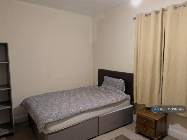 House for rent in Abington, Northampton