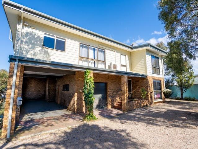House for sale in Loch Sport, Victoria