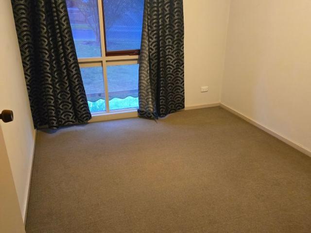 Room for rent in Camerons Creek, Victoria