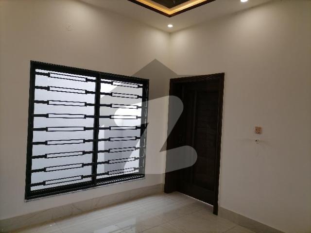 House for sale in Faisalabad, Islamabad Capital Territory