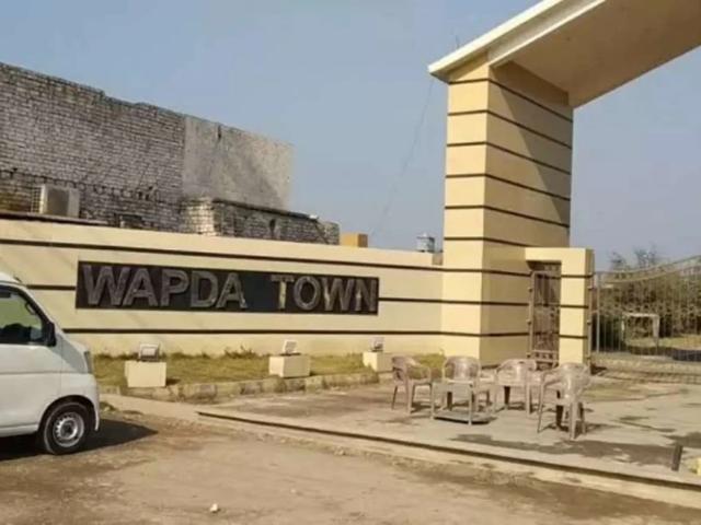 Land for sale in Peshawar, North West Frontier Province