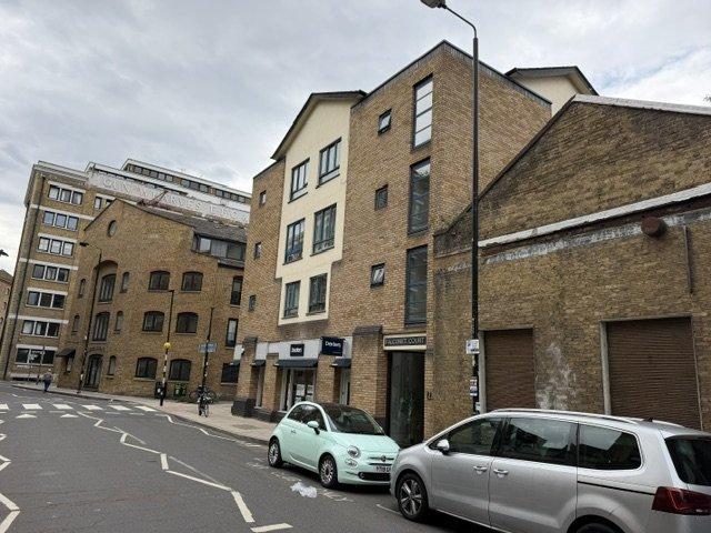 Apartment for rent in Shadwell, Greater London