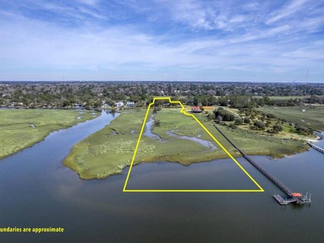 Land for sale in Charleston Land for sale in Charleston