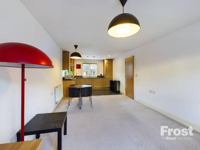 House for rent in Egham Hythe, Row Town
