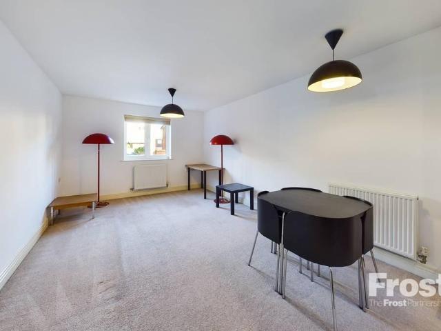 House for rent in Egham Hythe, Row Town