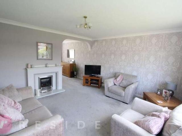House for rent in Burnedge, Greater Manchester