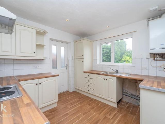 House for rent in Burnedge, Greater Manchester