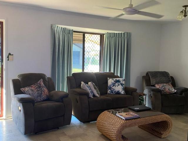 Room for rent in Kings Creek, Queensland