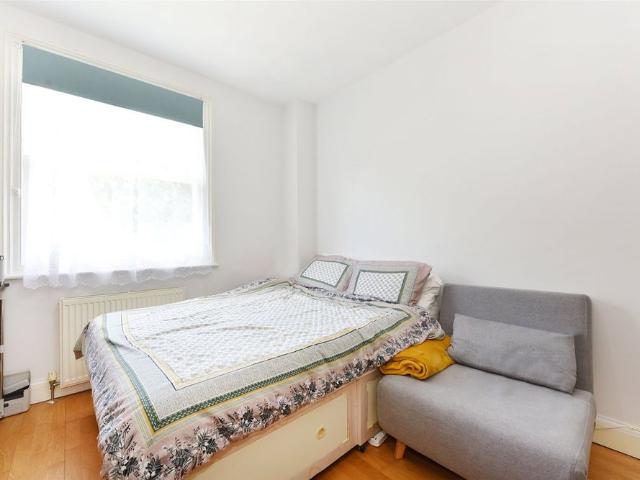 Studio for rent in Shepherd's Bush, Greater London