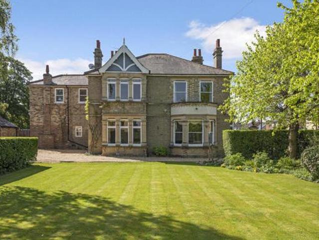 House for sale in Huntingdon