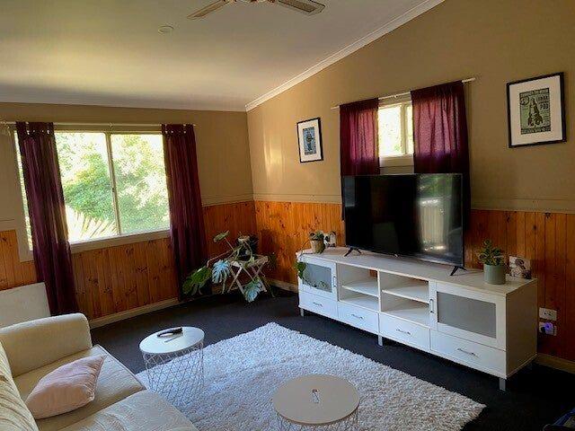 Room for rent in Camerons Creek, Victoria