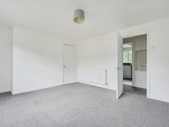 Apartment for rent in Barne Barton, Mount Wise
