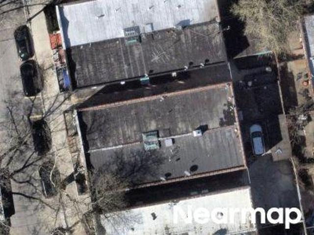 House for sale in The Bronx, Arverne