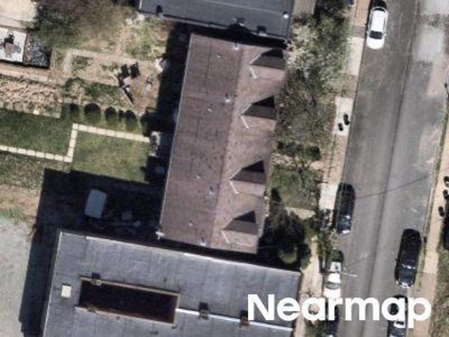 Townhouse for sale in Pittsburg, Pennsylvania