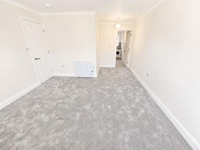 House for rent in Mill Hill, Greater London