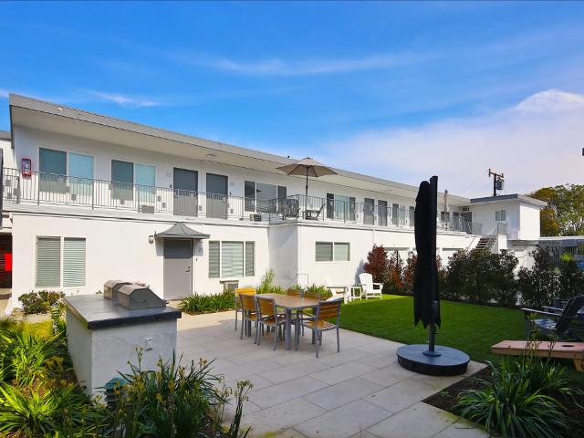 Apartment for rent in Long Beach, California