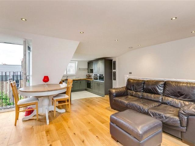 Apartment for rent in Fulham, Greater London