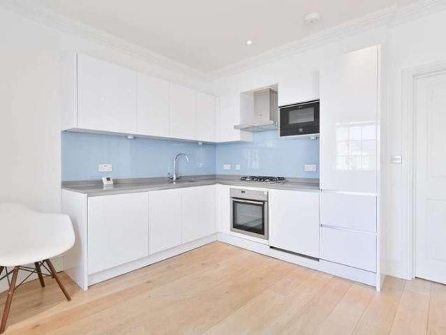 Apartment for rent in East Marylebone, Cat Hill