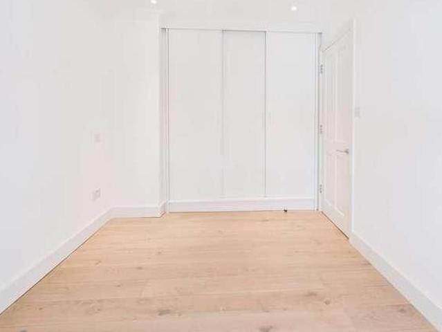 Apartment for rent in East Marylebone, Cat Hill