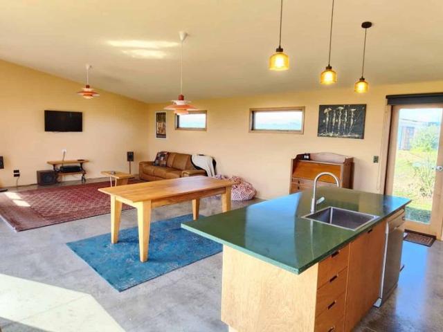 Room for rent in Welbourn, New Plymouth