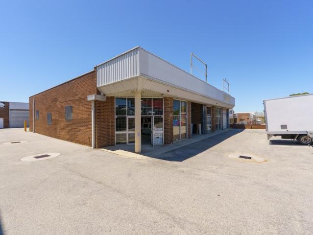 Warehouse for rent in Yangebup, Western Australia