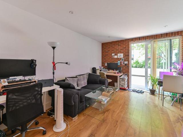 Apartment for rent in Greater London