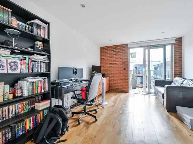 House for rent in Glyndon, Greater London