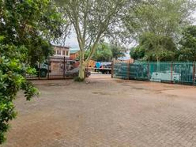 Commercial for rent in Waterkloof, Gauteng