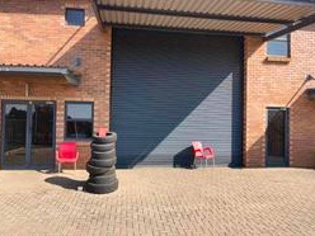 Commercial for rent in Nellmapius, Gauteng