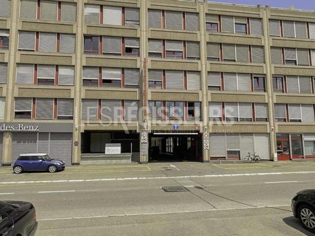 Industrie kaufen in Carouge (GE)