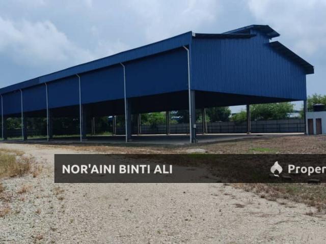 Warehouse for sale in Pahang