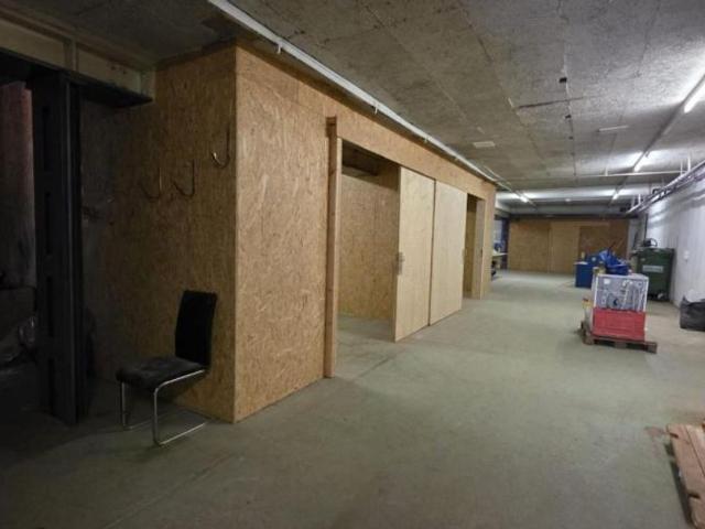 Industrie kaufen in La Chaux-de-Fonds