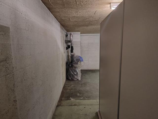 Industrie kaufen in Einigen, Zürich