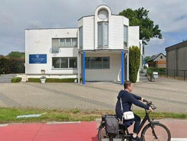 Bureau vente à Genk, Limburg
