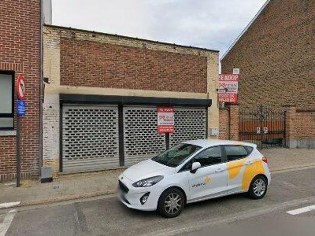 Bureau vente à Looz, Limburg