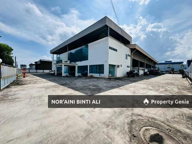 Warehouse for sale in Pahang