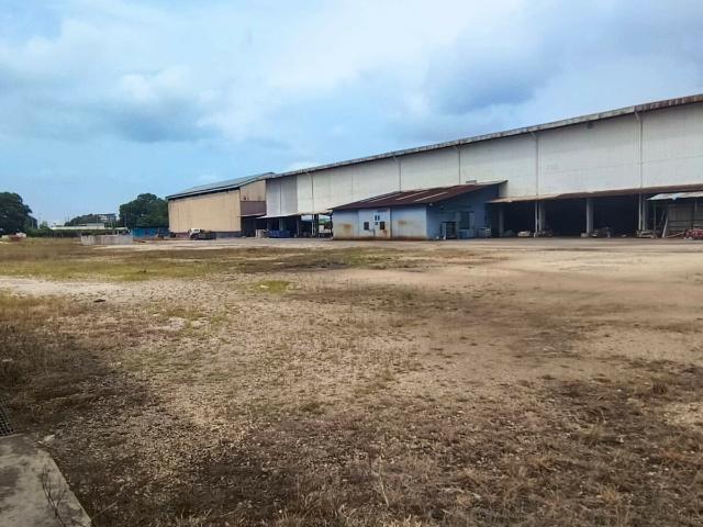 Warehouse for sale in Pahang