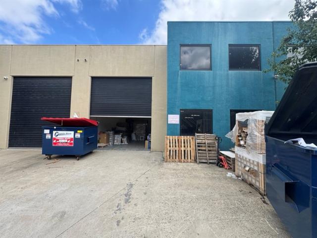 Warehouse for rent in Clayton South, Melbourne